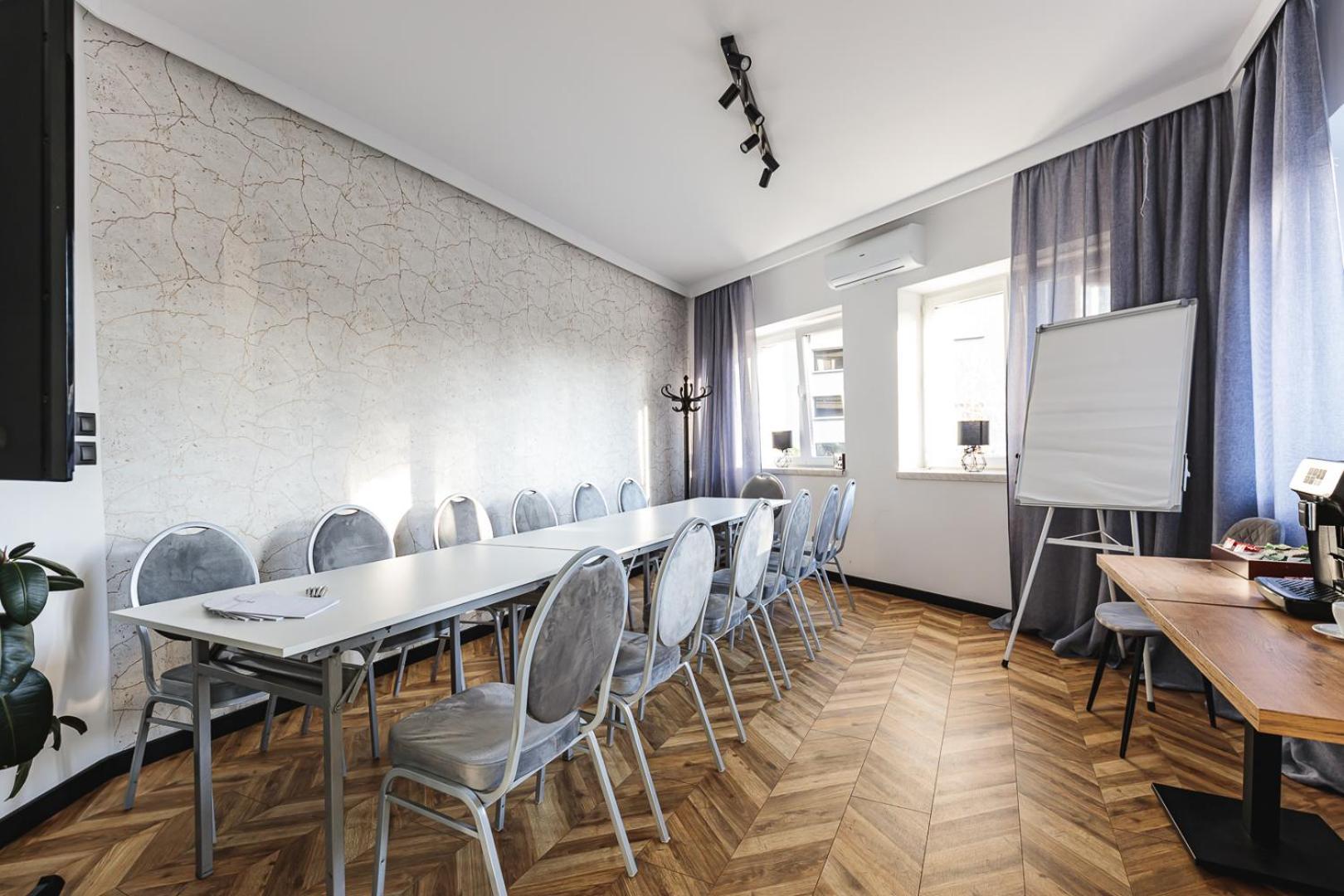 Hotel Akwawit Лешно Екстер'єр фото